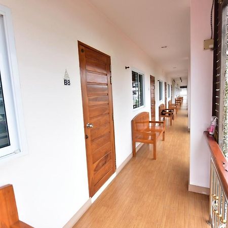 Kt Knight Hotel Surin Bagian luar foto