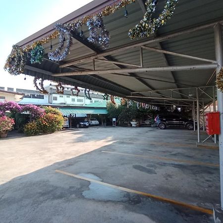 Kt Knight Hotel Surin Bagian luar foto