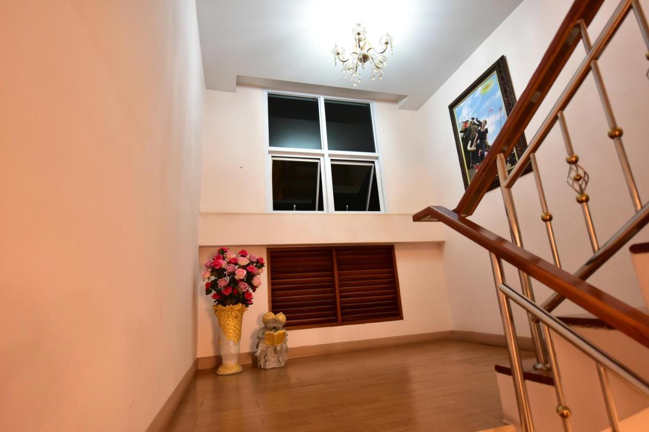 Kt Knight Hotel Surin Bagian luar foto