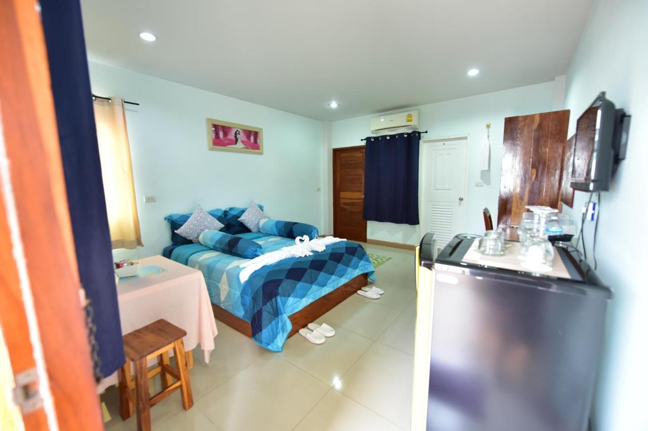 Kt Knight Hotel Surin Bagian luar foto