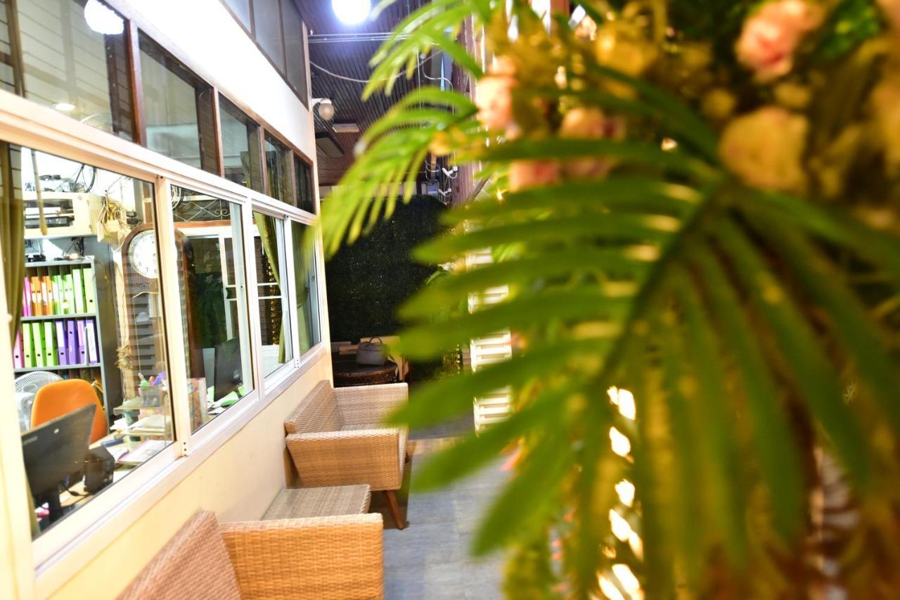 Kt Knight Hotel Surin Bagian luar foto
