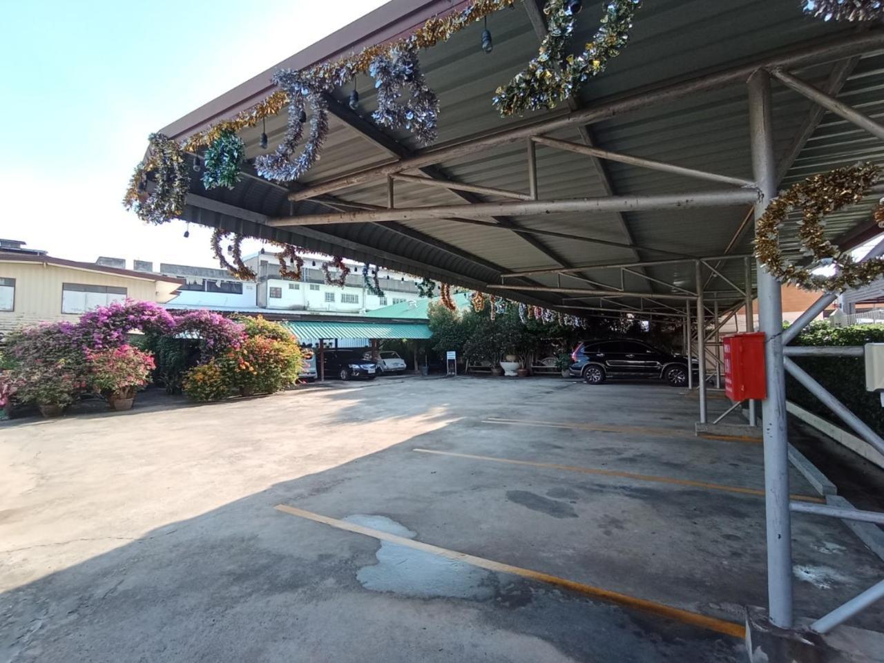 Kt Knight Hotel Surin Bagian luar foto